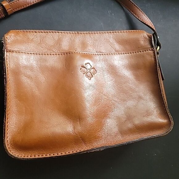 Patricia Nash Leather w/Bright Wooden Bead Front- Top Zip Crossbody Bag/Purse - Picture 6 of 15